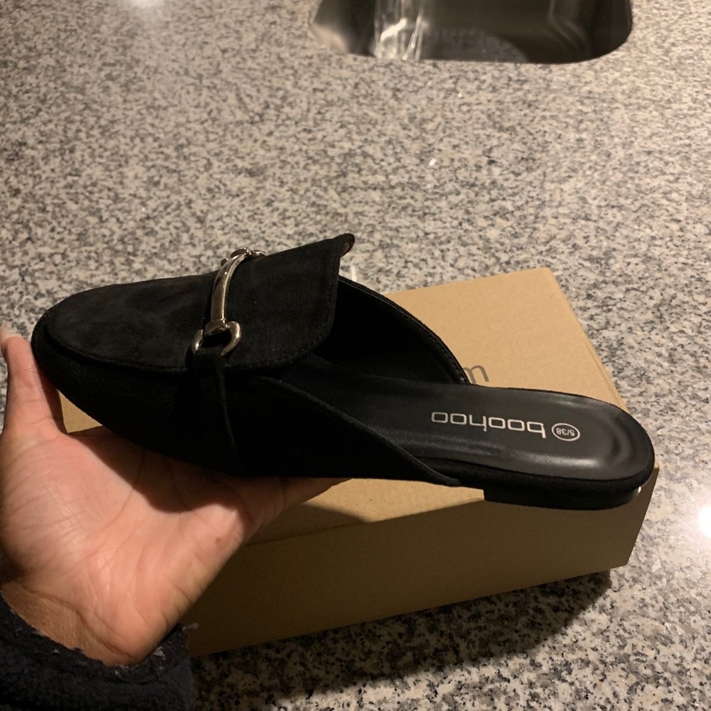 Basic Black Mules - Picture 5 of 8